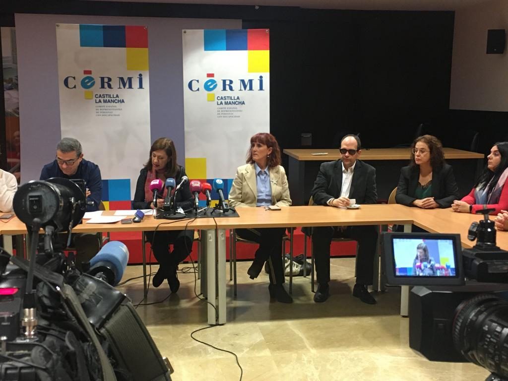 Rueda de prensa del Movimiento Asociativo de la Discapacidad de Castilla-La Mancha con motivo del Día de la Discapacidad