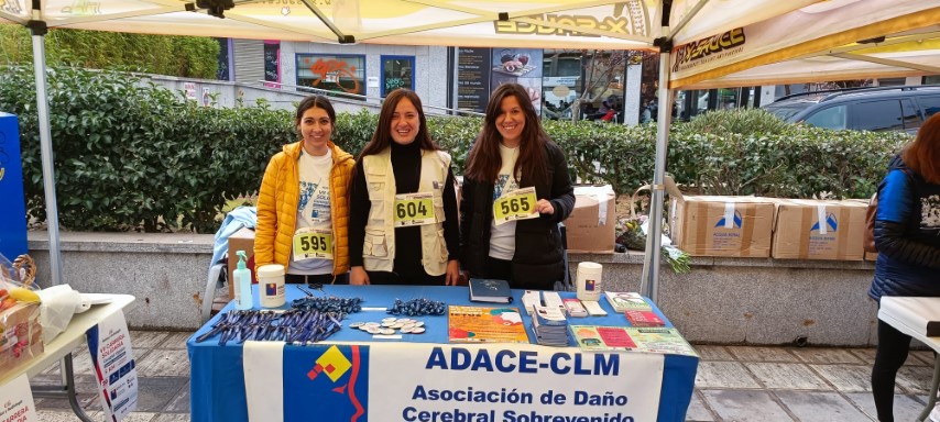 Guadalajara se vuelca en la VII Carrera Solidaria de Central Óptica a beneficio de ADACE CLM